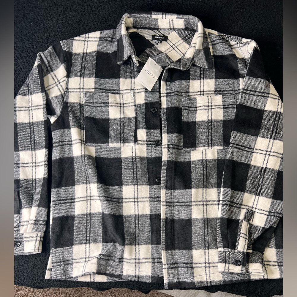 Forever 21 Mens Shacket black and white